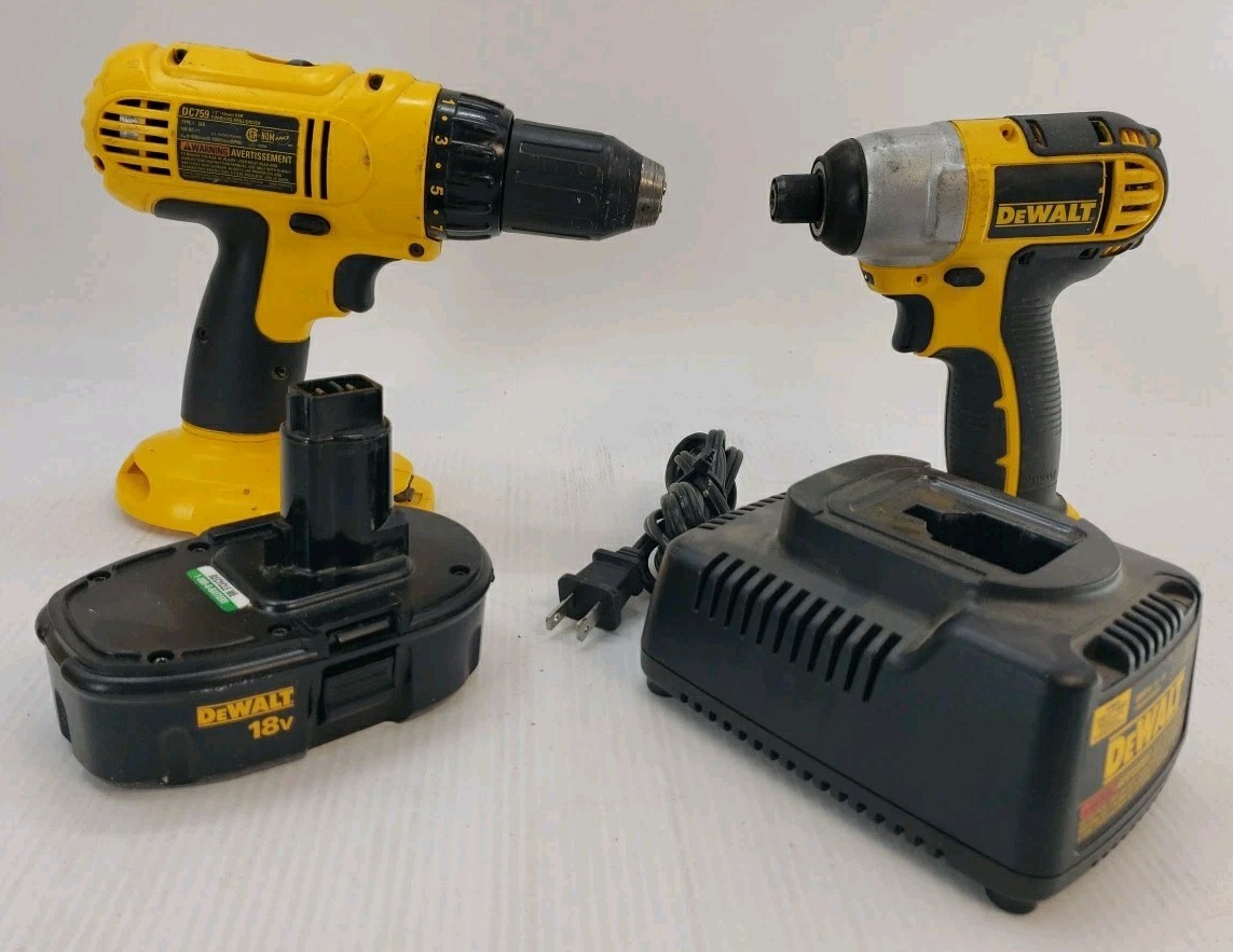 DEWALT DC759 & DC825 18V Cordless Drill and Driver Charger And Bag Included {41}