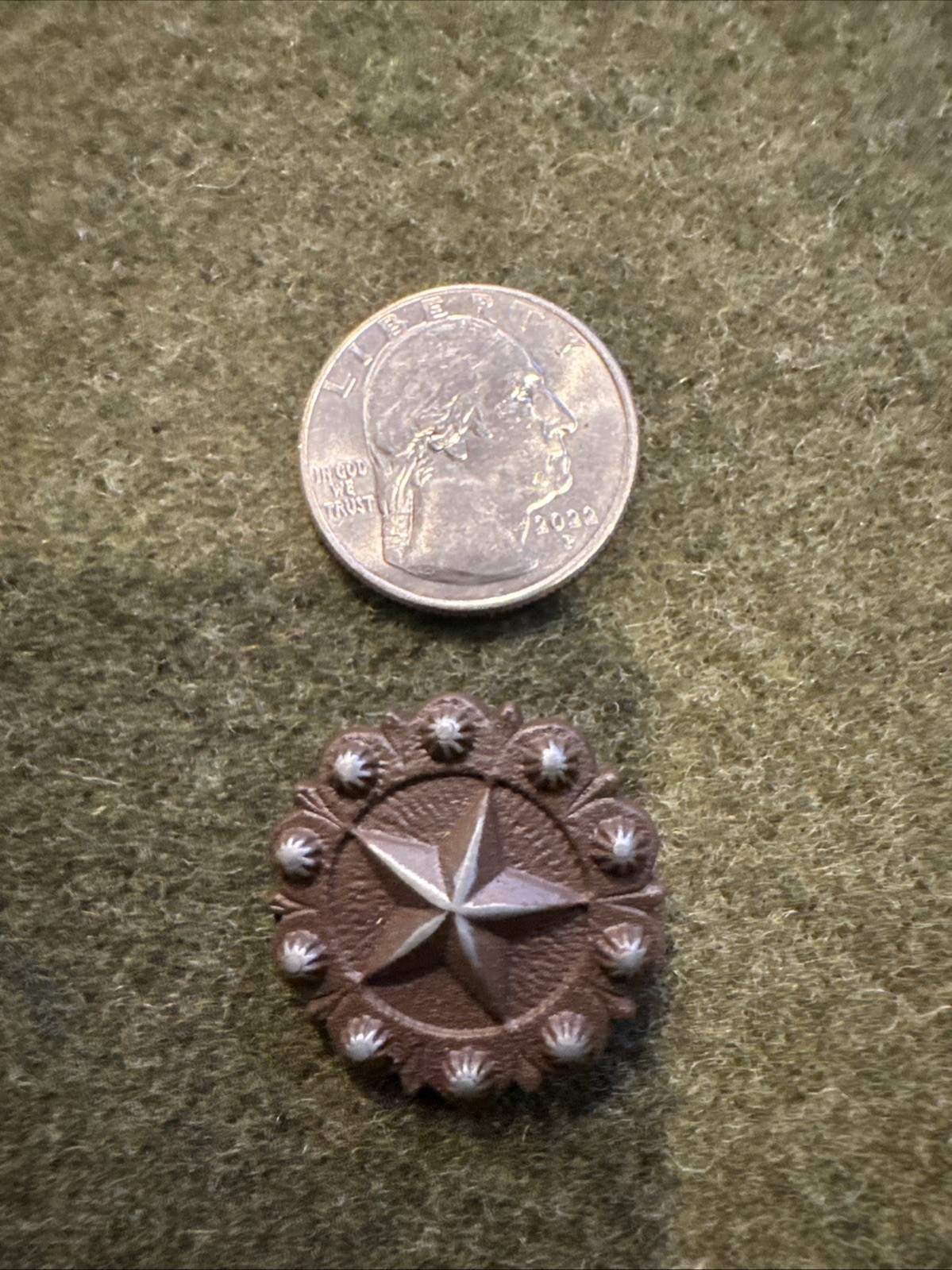 Lot Of 5- 1” WESTERN SADDLE HORSE TACK BROWN STAR BERRY CONCHOS screw back