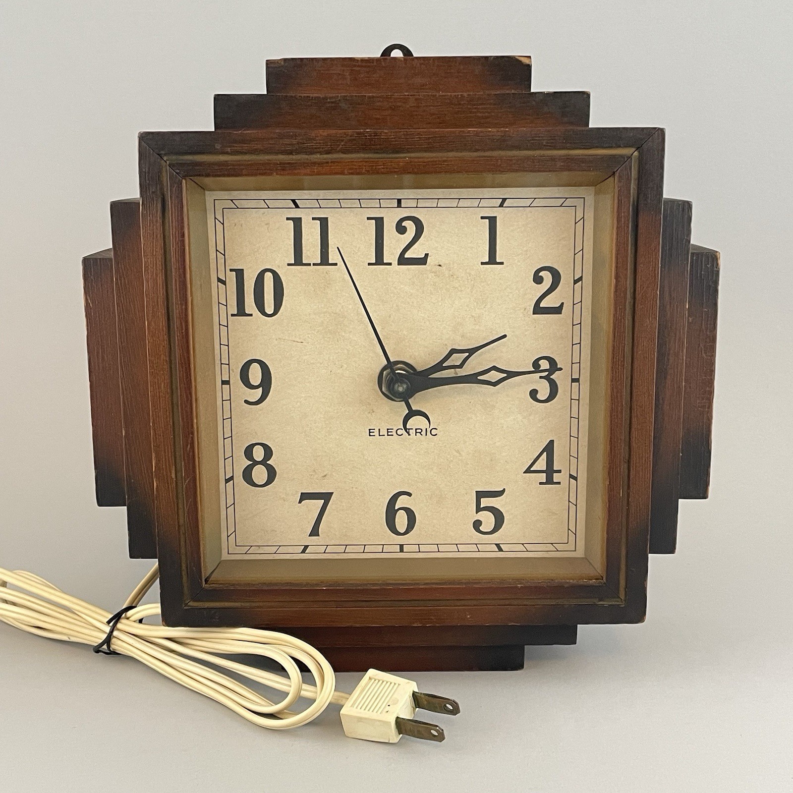 Vintage Art Deco Style Electric Wall Clock Wood Frame Lanshire Movement