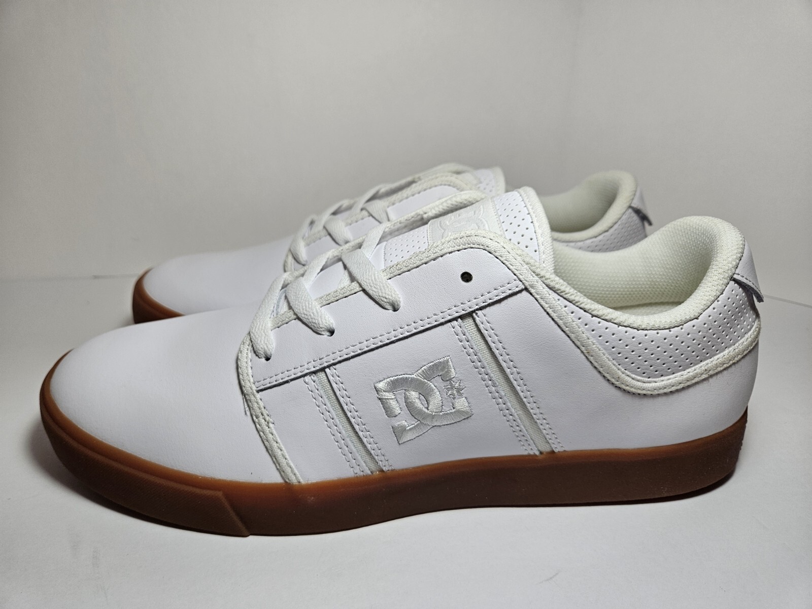 Mens 2014 DC Shoes RD Grand SE Skate Shoes Rob Dyrdek White/Gum ADYS100207 Sz 13