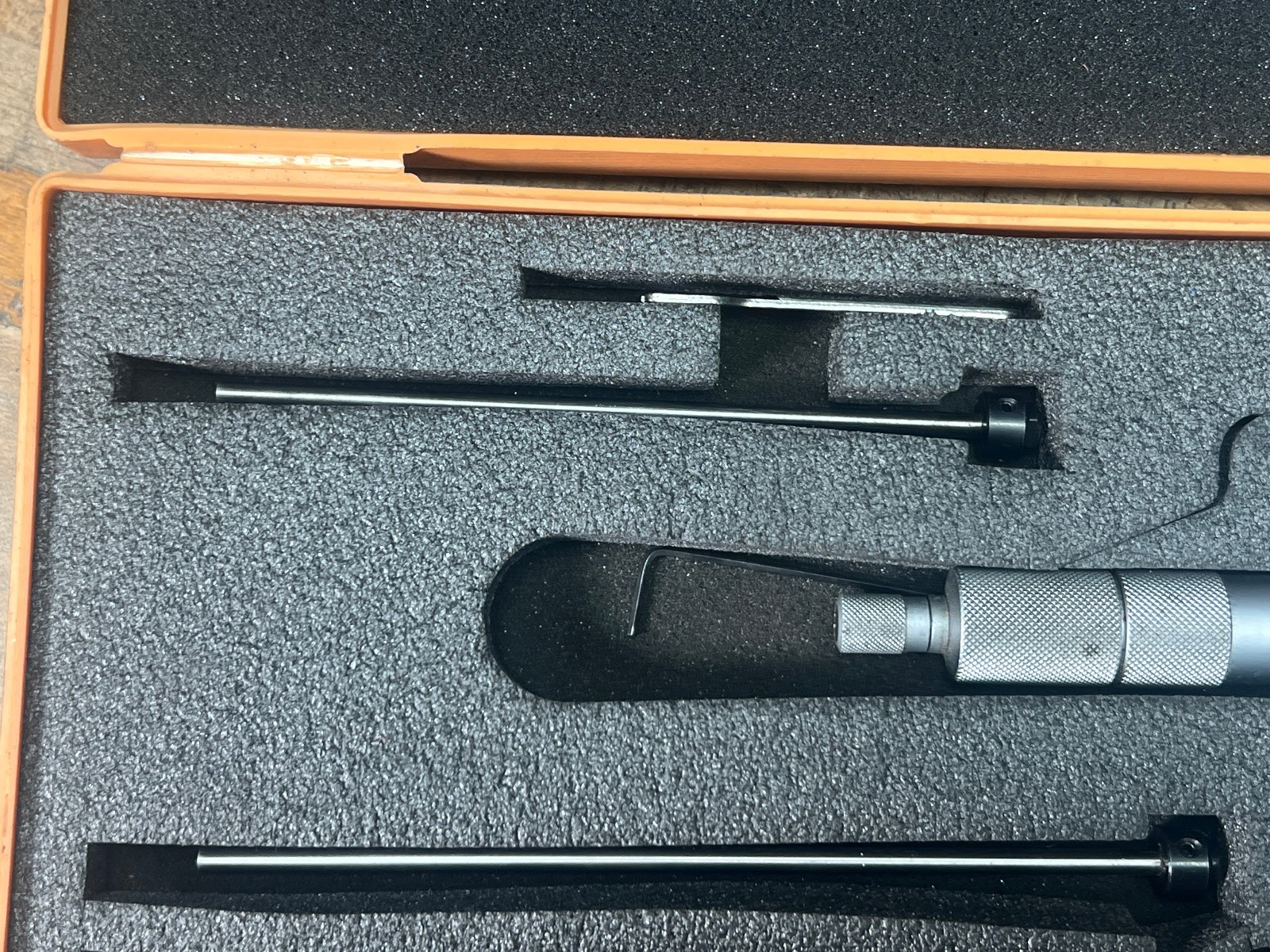 MITUTOYO DEPTH MICROMETER NO. 129-132 DMC 4-6"