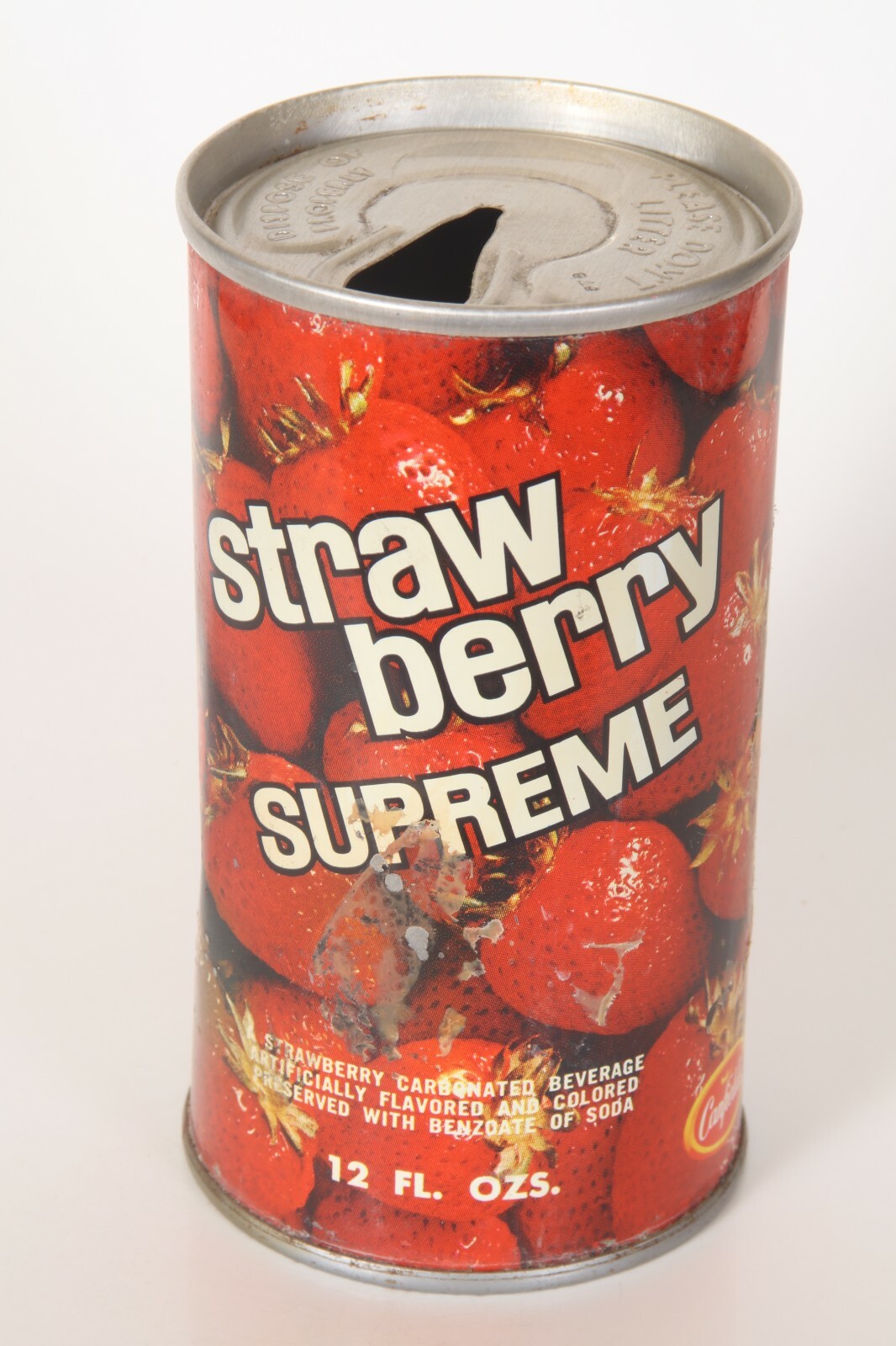 Canfields Strawberry Soda can