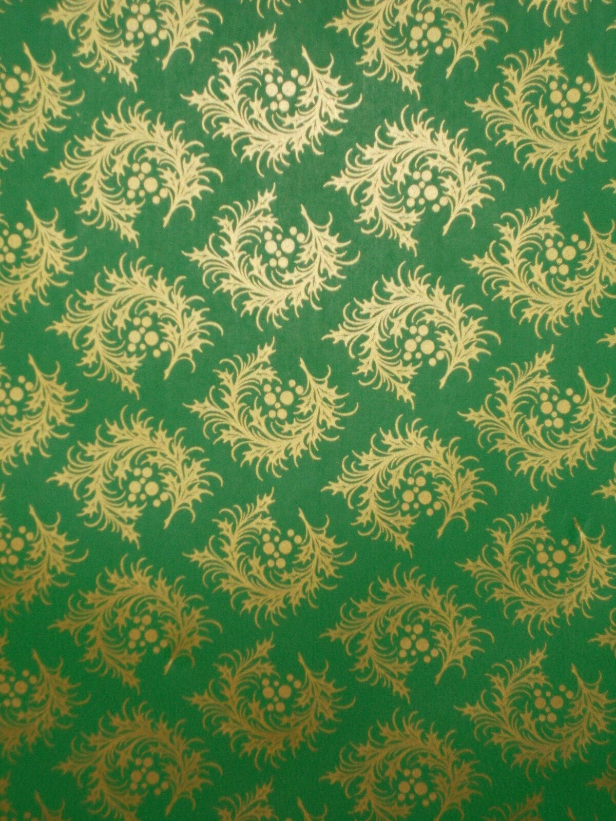 VTG CHRISTMAS JEWELRY STORE WRAPPING PAPER GIFT WRAP GREEN AND GOLD 2 YARDS