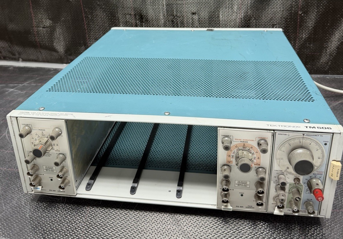 Tektronix TM506 Mainframe w/ 2x PG501, 1x FG501 VGC! Ships FAST
