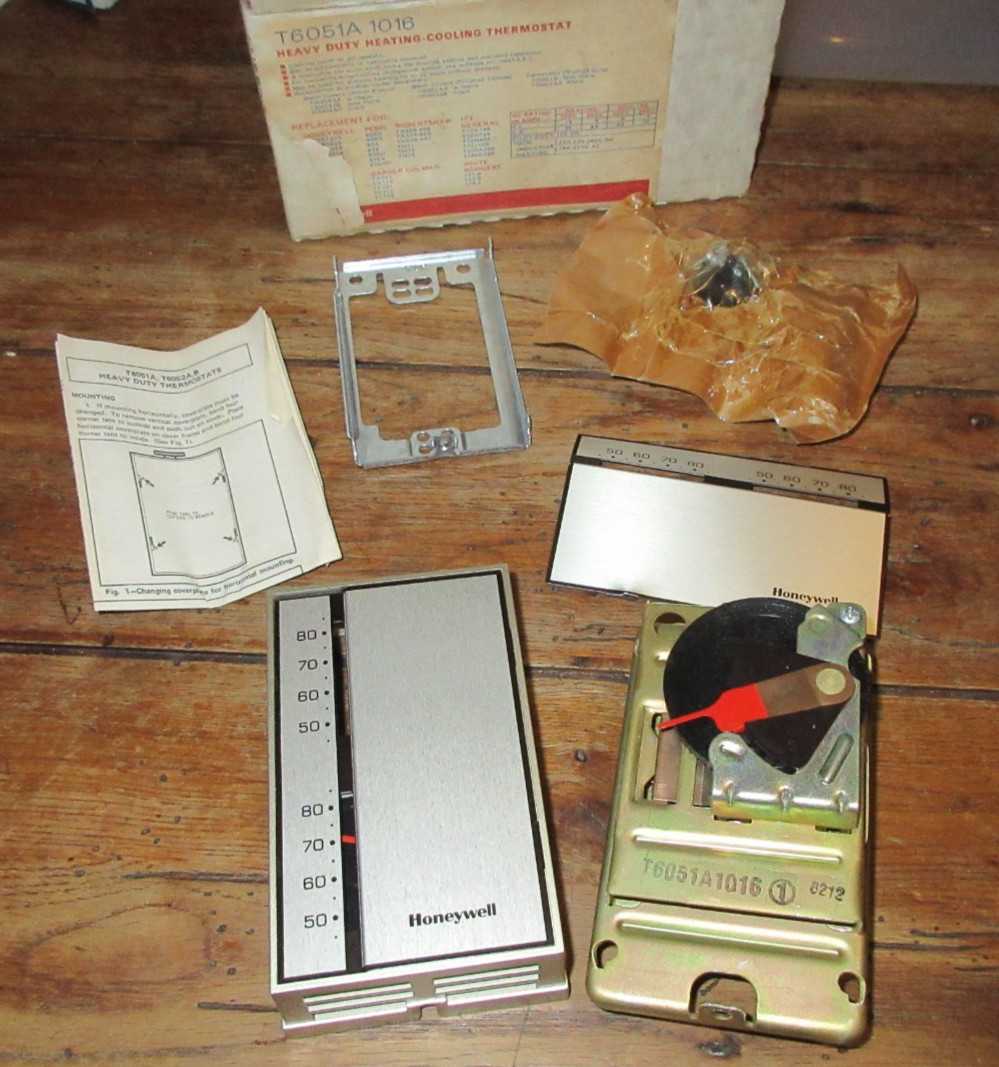 Honeywell T6051A1016 Heavy Duty Heating Cooling Thermostat NOS Heat Cool
