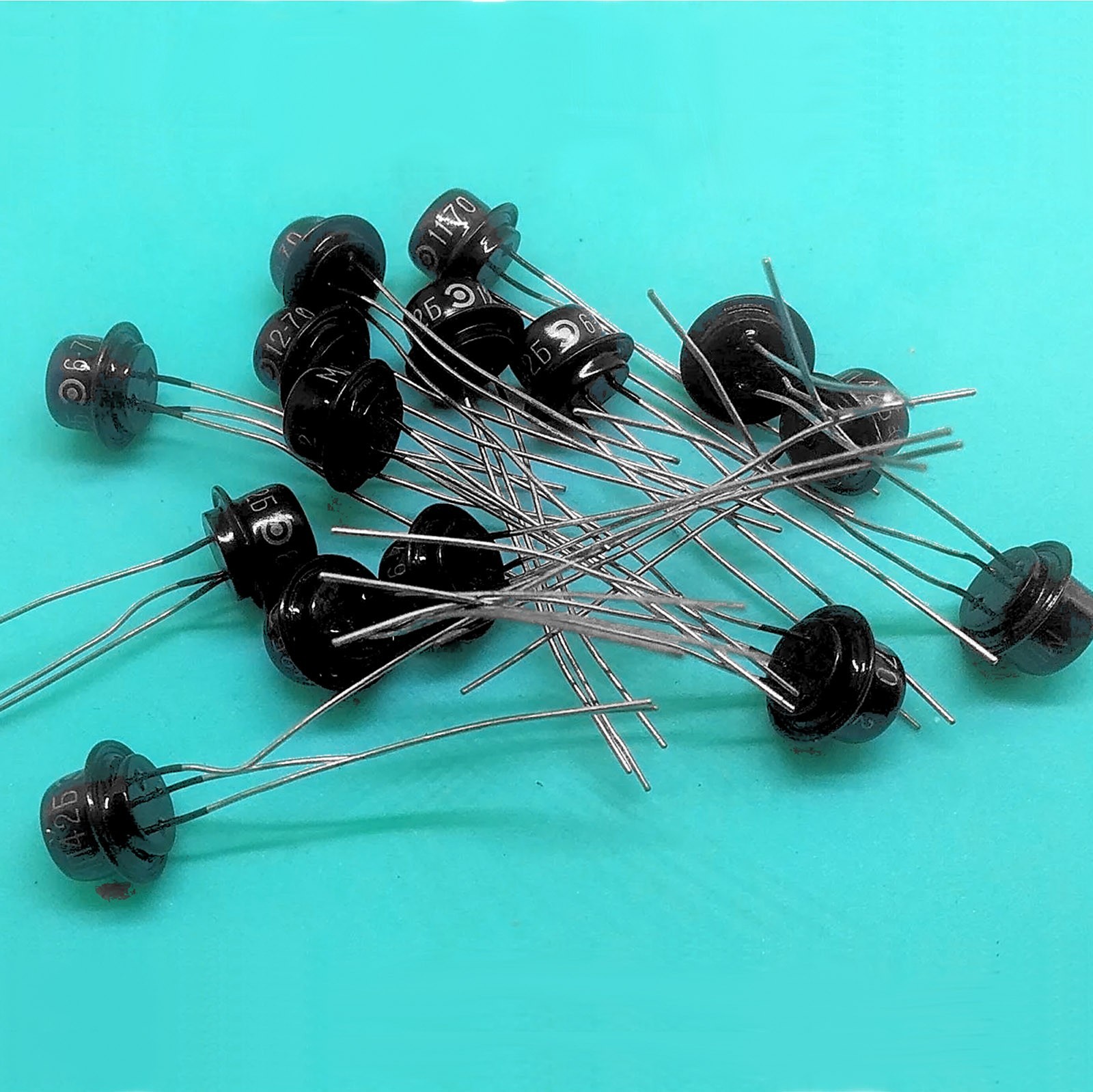 10x Germanium transistor Black MP42B PNP (AC128 OC75) - Fuzz Face Guitar – USSR