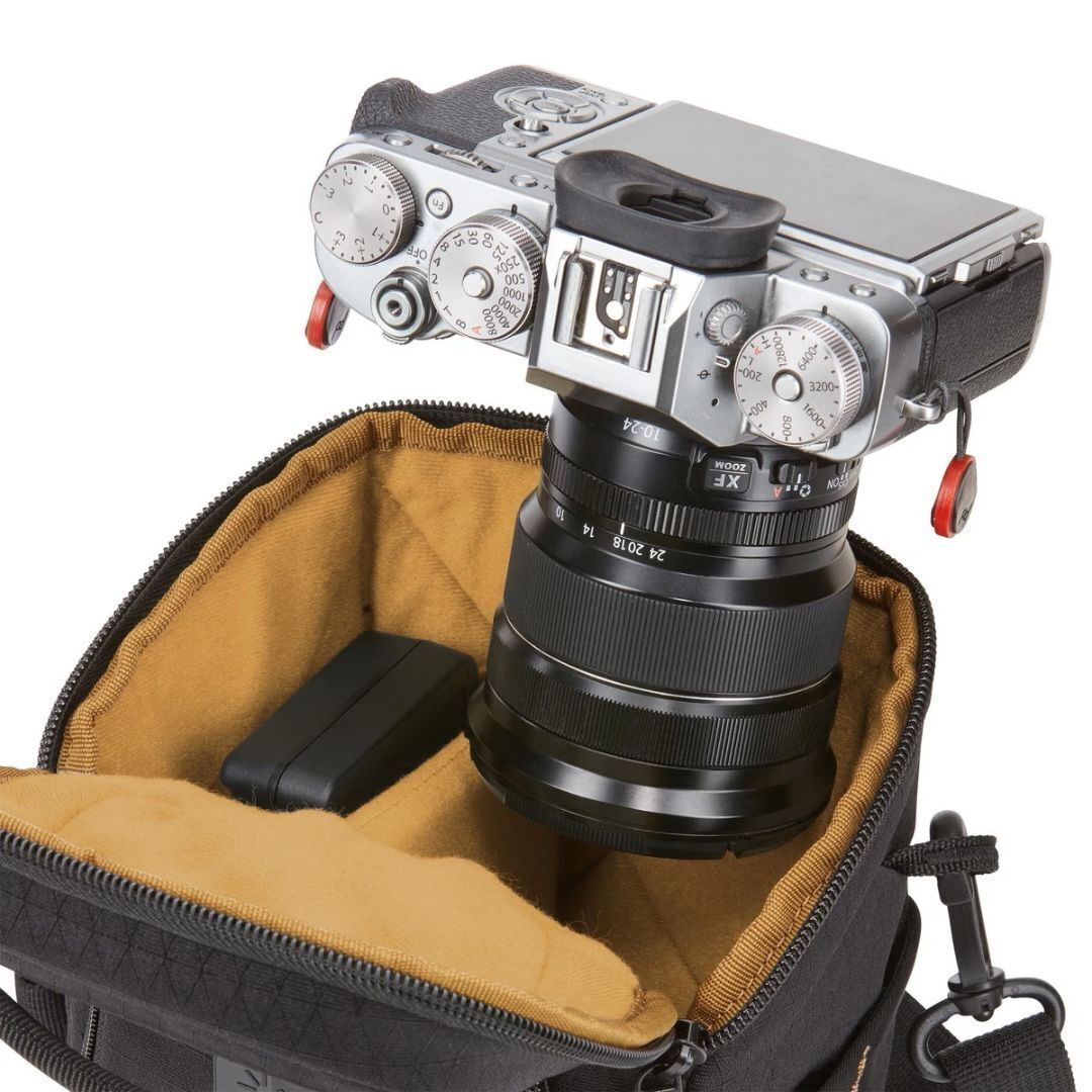 Case Logic Viso DSLR and Mirrorless Camera Black Shoulder Bag with Belt Loop
