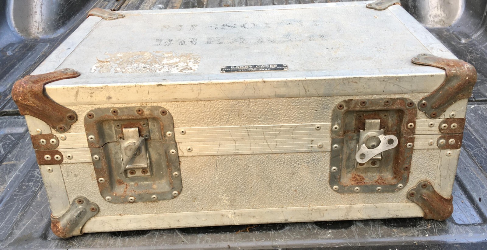 Aluminum Wrapped Wood Storage Trunk 26x17x11 vintage chest wooden box case crate