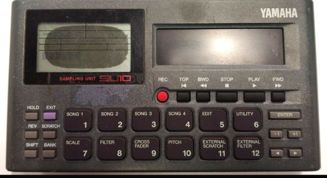 YAMAHA SU10 Sampling Unit MIDI Synthesizer not tested