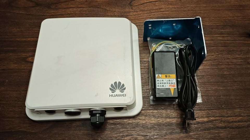 Custom X65 Outdoor Directional 5G Router CPE OpenWRT Unlocked Sierra EM9293