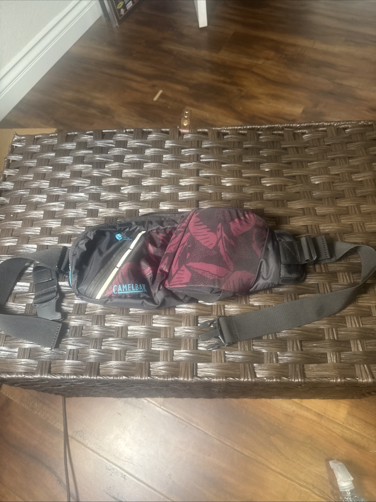 Camelbak Repack LR Fanny Pack / Waiste Hip Pack - No Bladder - Purple & Black