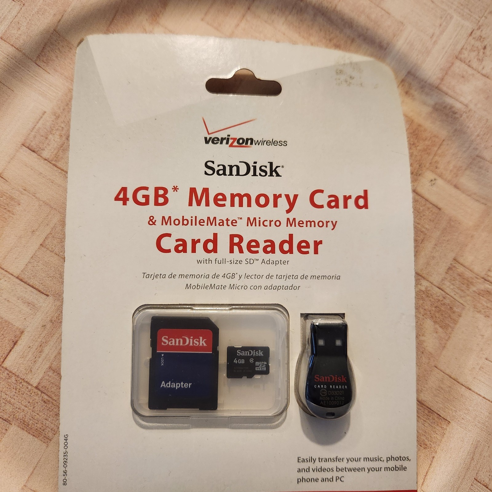 Verizon Sandisk 4GB Memory Card and MobileMate Micro Memory Card Reader A1