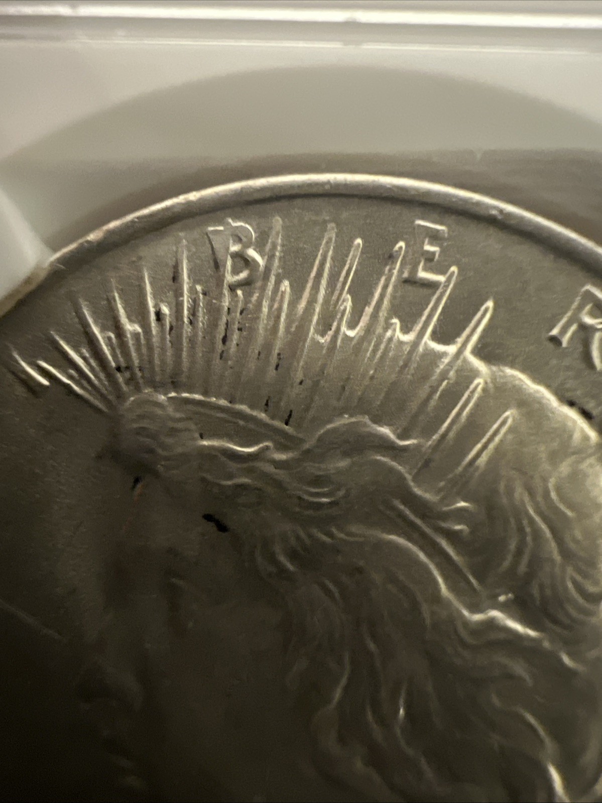 1922-P PEACE SILVER DOLLAR
