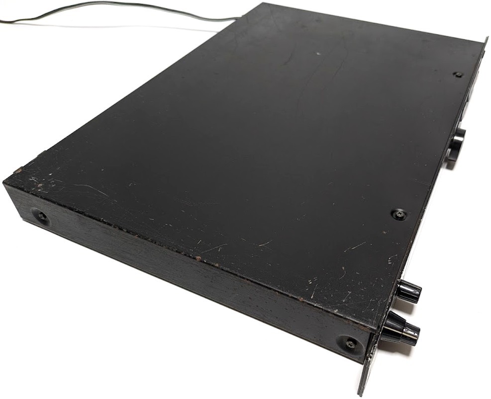 YAMAHA D5000 PROFRSSIONAL DIGITAL DELAY GUITAR EFFECT RACK MODULE