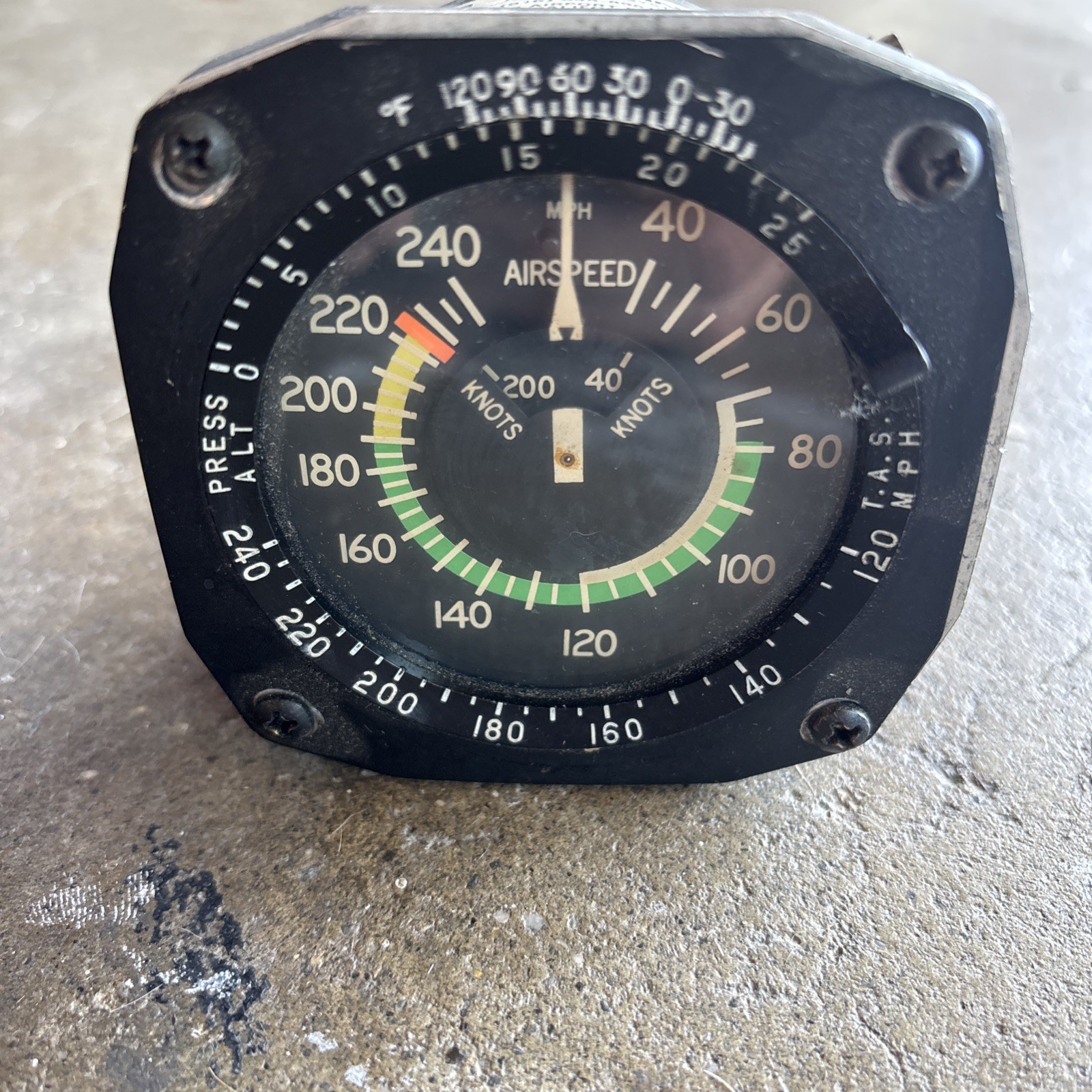 Cessna Airspeed Indicator | C661065-0102