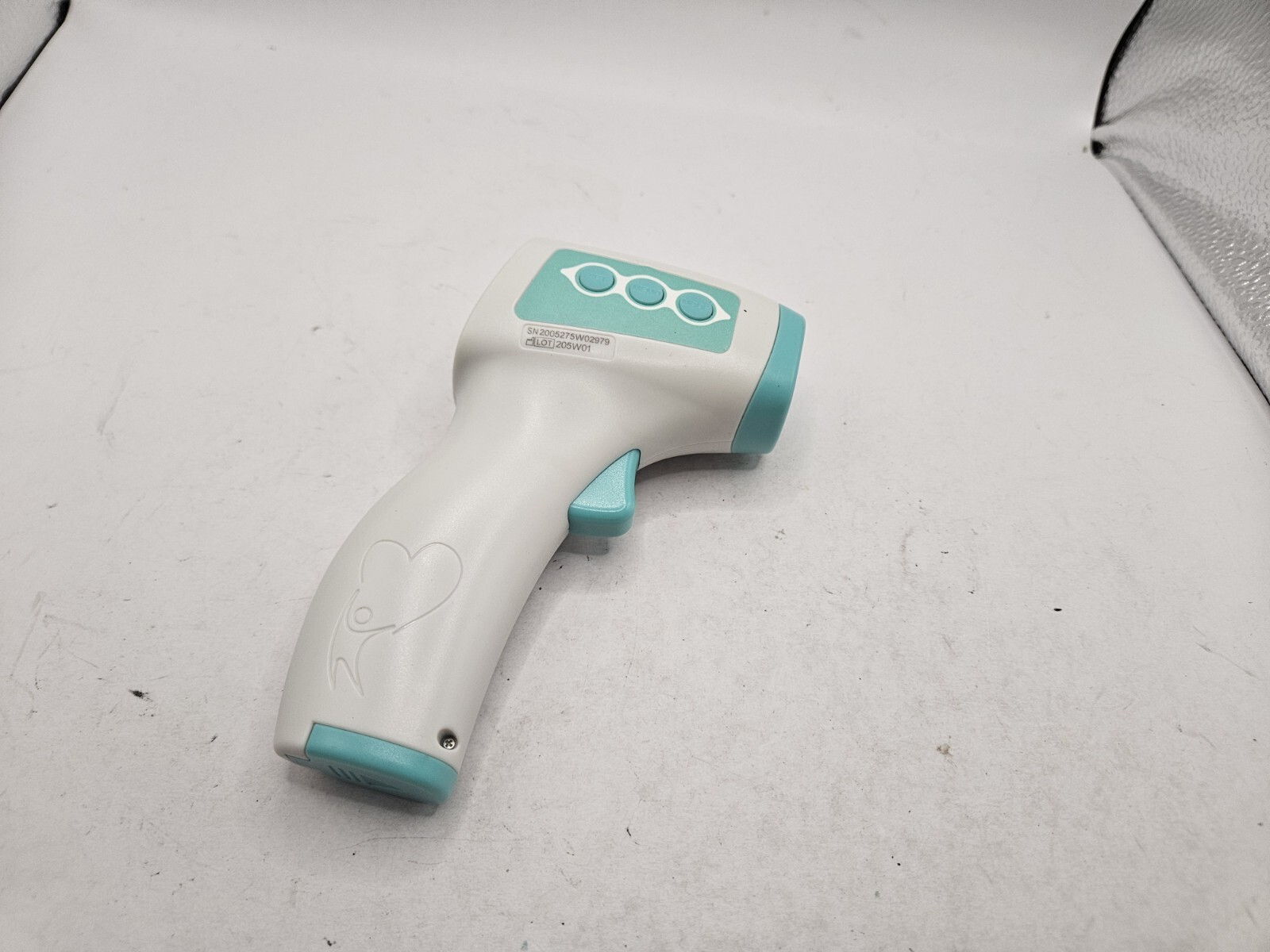 Iproven Digital Therometer Model HTD8813C Non-contact Infared Digital Used