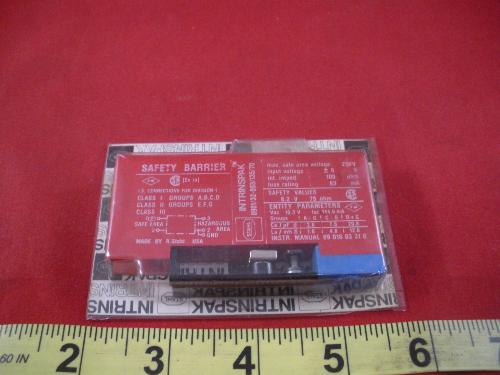 Stahl 8901/32-093/135/70 Intrinspak Safety Barrier Relay 8.2v 75 ohm Nib New