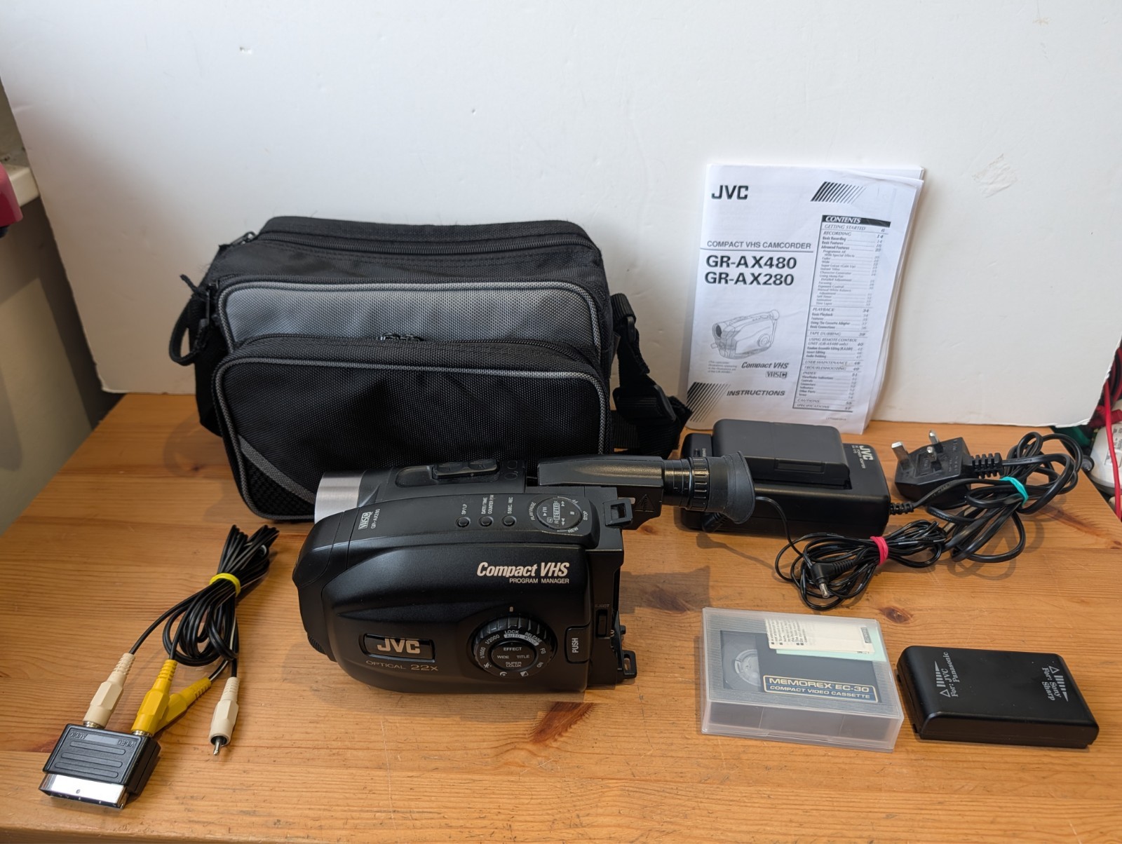JVC GR-AX280 Camcorder VHSC Tape Analogue Retro 90s Video Camera, Bag, Charger