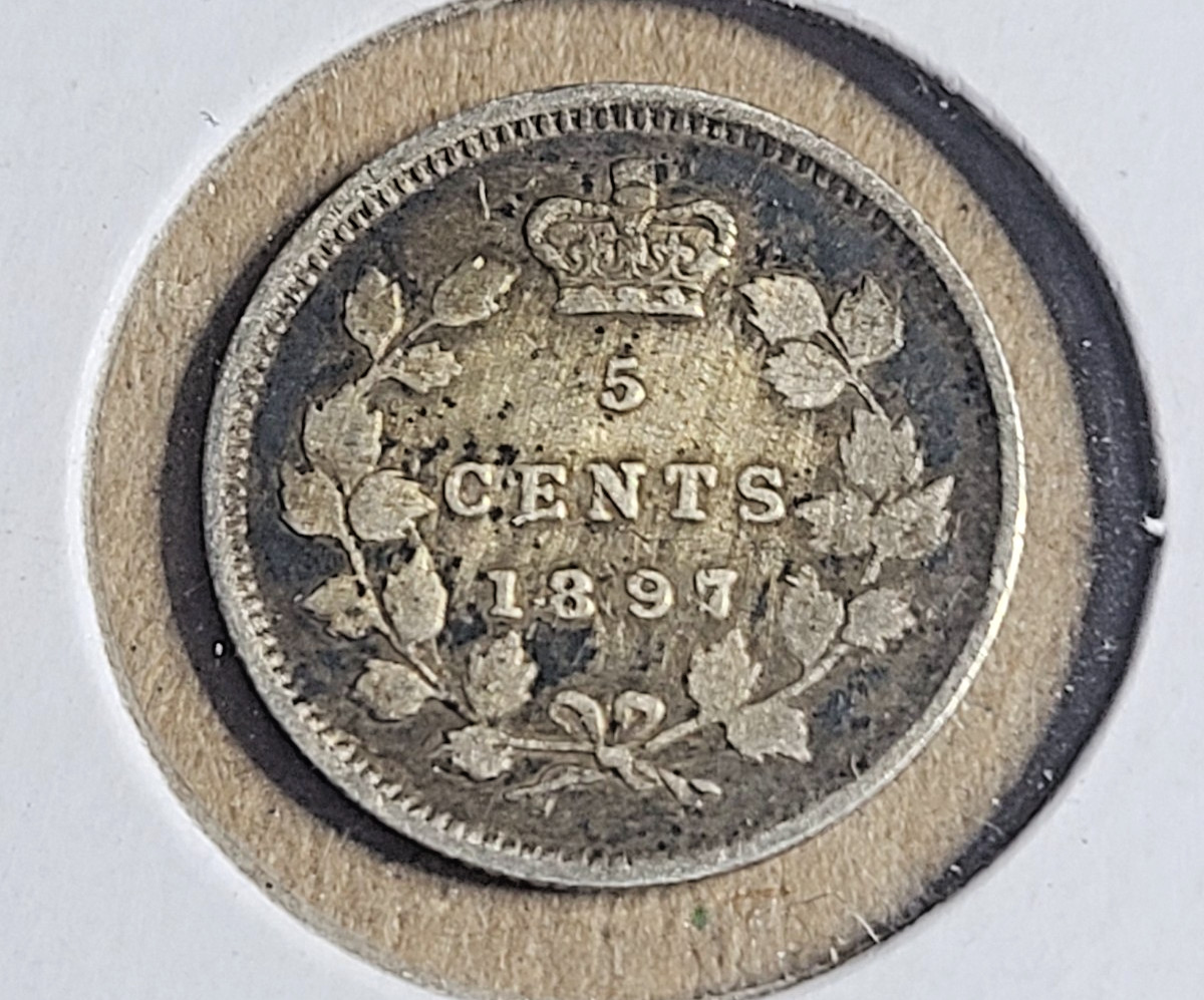 1897 CANADA 5 CENTS STERLING SILVER COIN .925 - QUEEN VICTORIA (922)