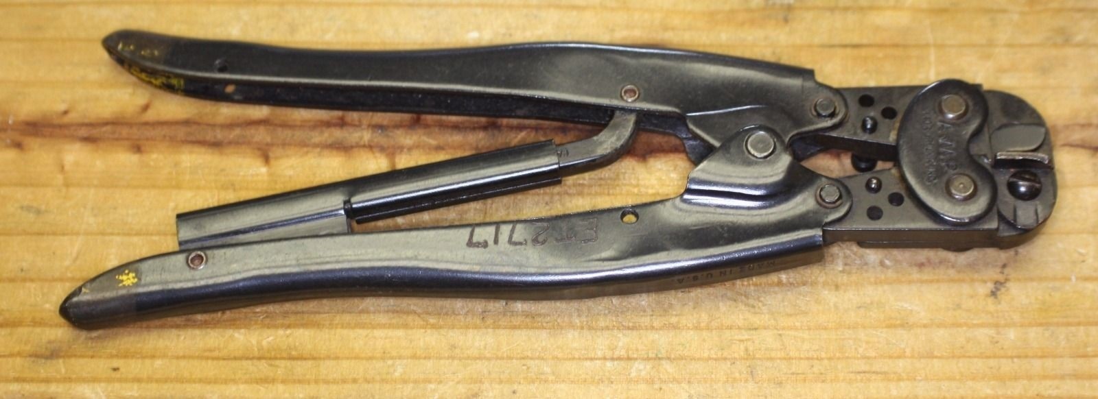 AMP Inc ET2717 CRIMP TOOL P.I.D.G. 26-22 TYPE C