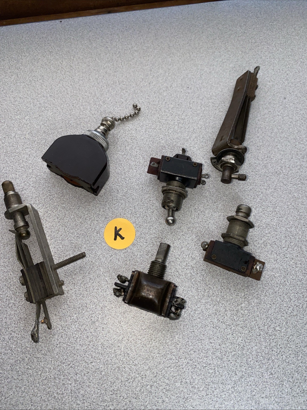 6 MISC VTG Switches Toggle, push button, pull chain, twist /push-pull on/off