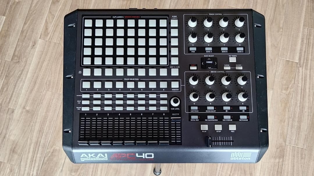 AKAI Professional APC40 Ableton Live MIDI Controller USB DJ Performance Tested