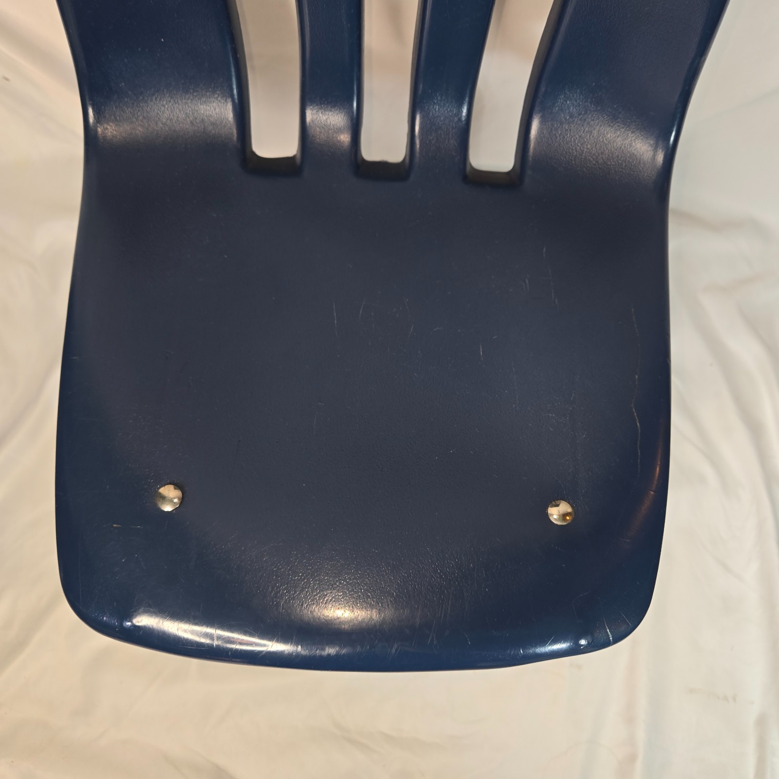 Virco Blue Student Plastic Chair 9000-14 Kindergarden-2nd Grade 22" H x 17" W