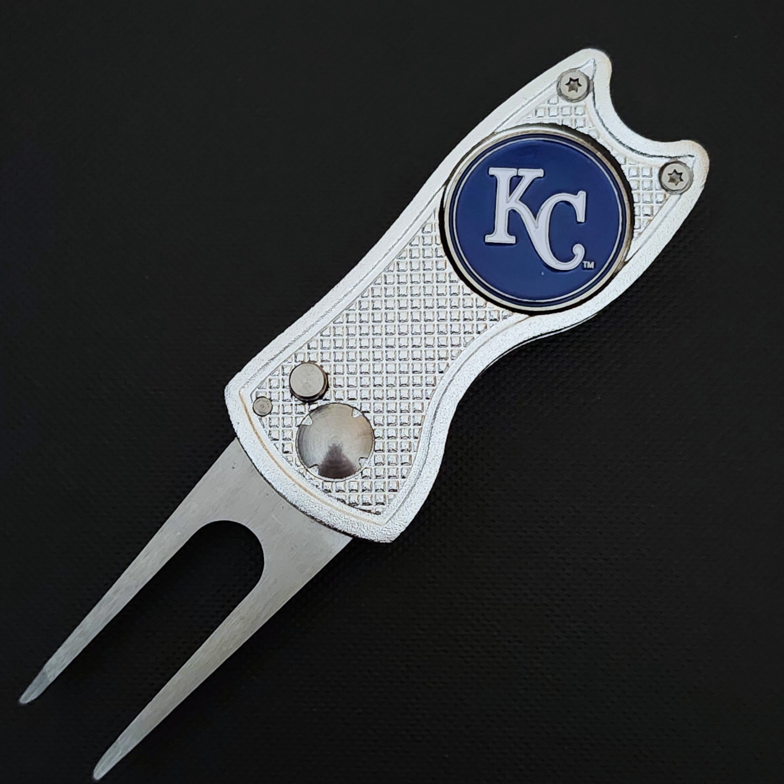MLB Kansas City Royals Switchblade Divot Repair Tool 2-Sided Golf Ball Marker