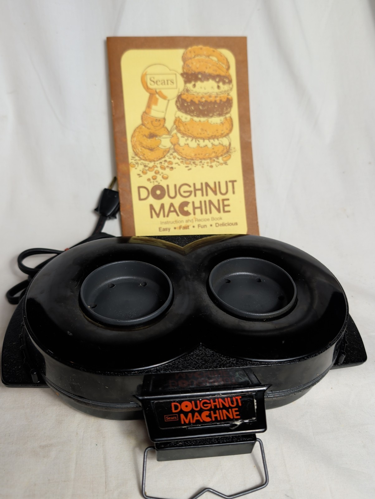 VTG 1977 Sears Donut Machine Donut & Bagel Maker TESTED WORKS w Box Instructions