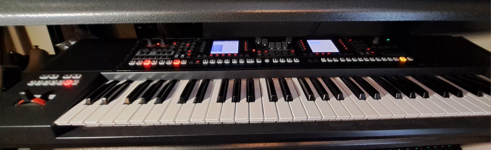 Roland E-A7 Arranger Keyboard, Excellent Condition!