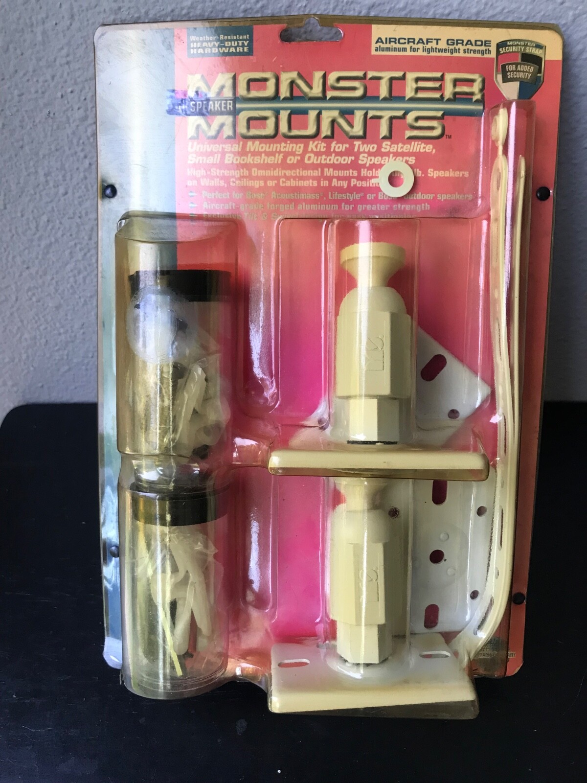 Monster Cable Monster Mounts Universal Speaker Mounts (8 lb. capacity, white)