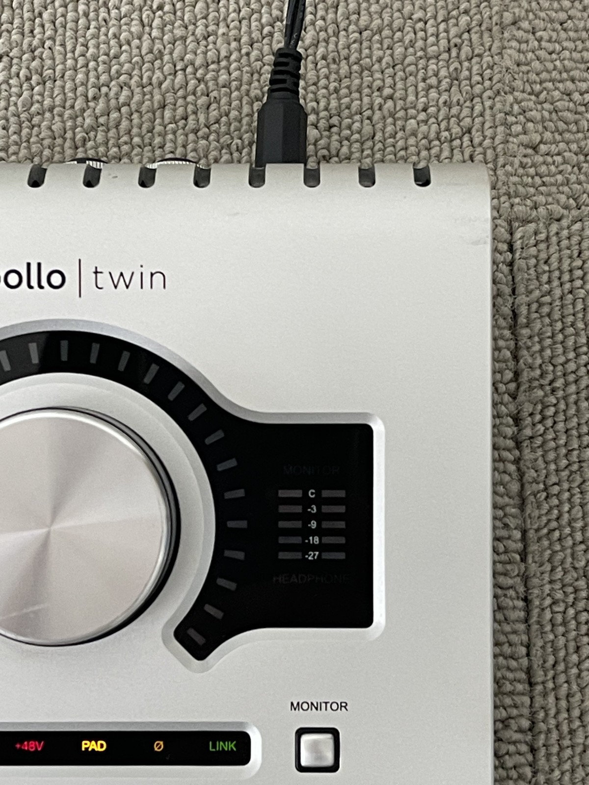 Universal Audio Apollo Twin SOLO UAD 2 Audio Interface with AC Adapter Tested