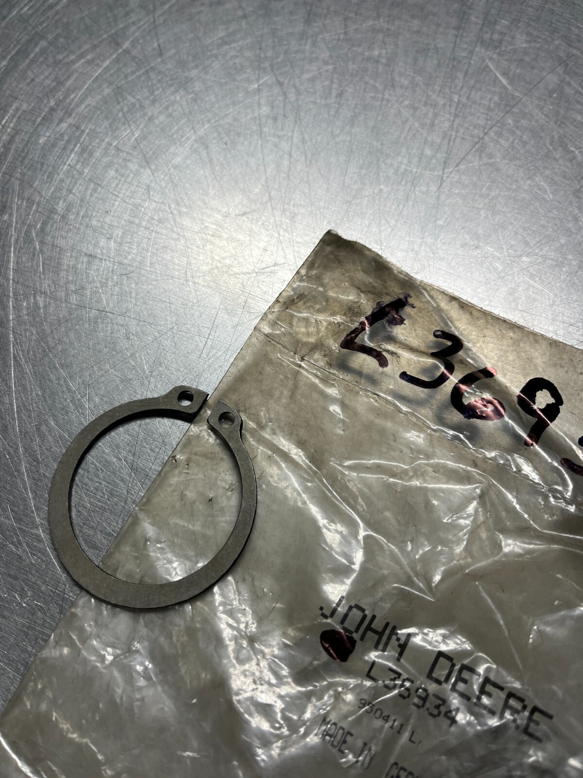 L36934 Genuine OEM John Deere SNAP RING