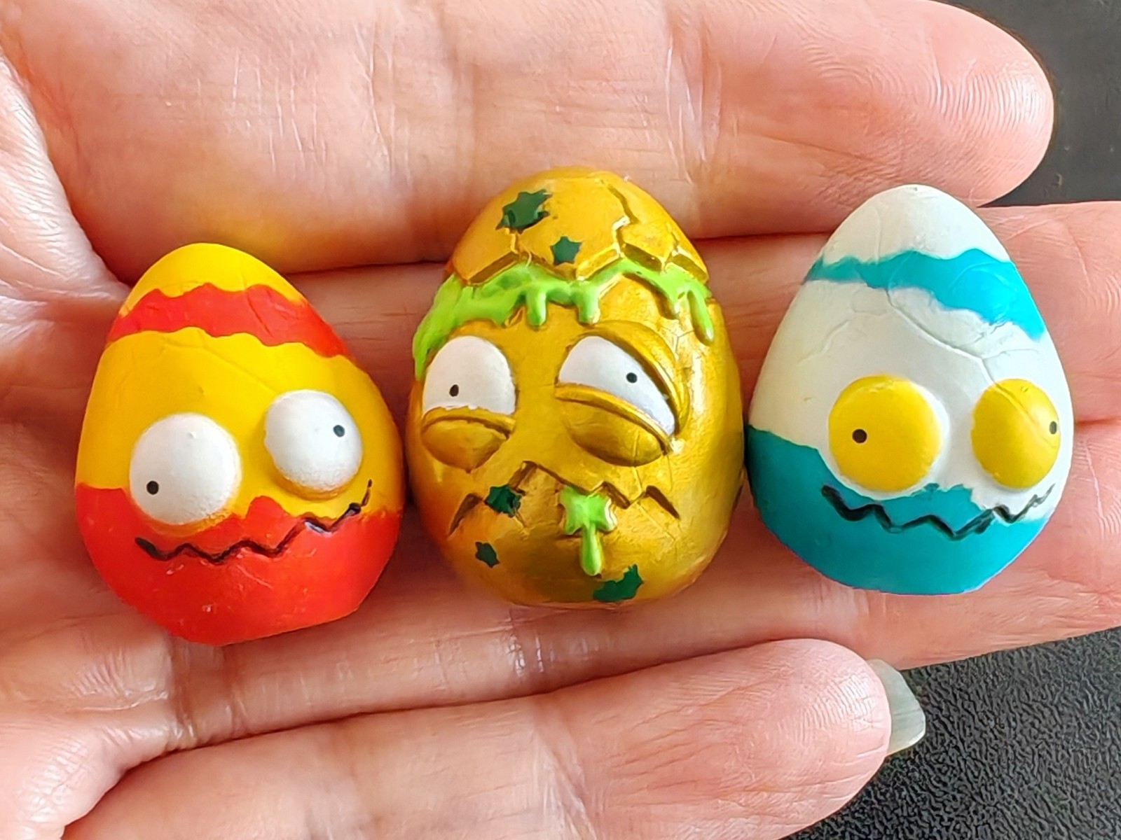 3pcs The Grossery Gang Red Blue & Golden Rotten Egg Limited - EASTER GIFT