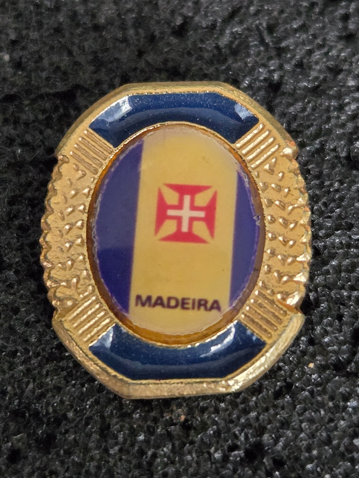 ➔ Madeira ➔ Pin/Pins ➔ From Collection * 26142