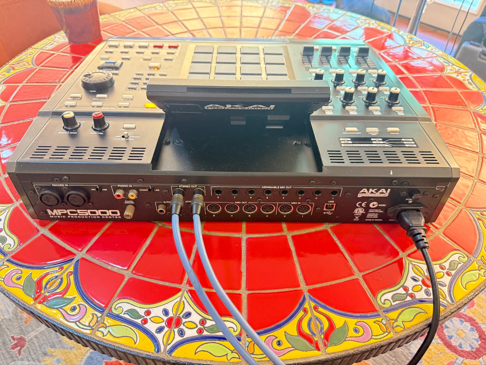Akai MPC5000 - W/ DVD-CD Drive Excellent Condition!