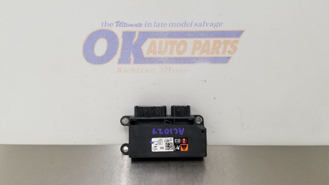 22 CHEVY SILVERADO 3500 SRS BAG MODULE 13584587