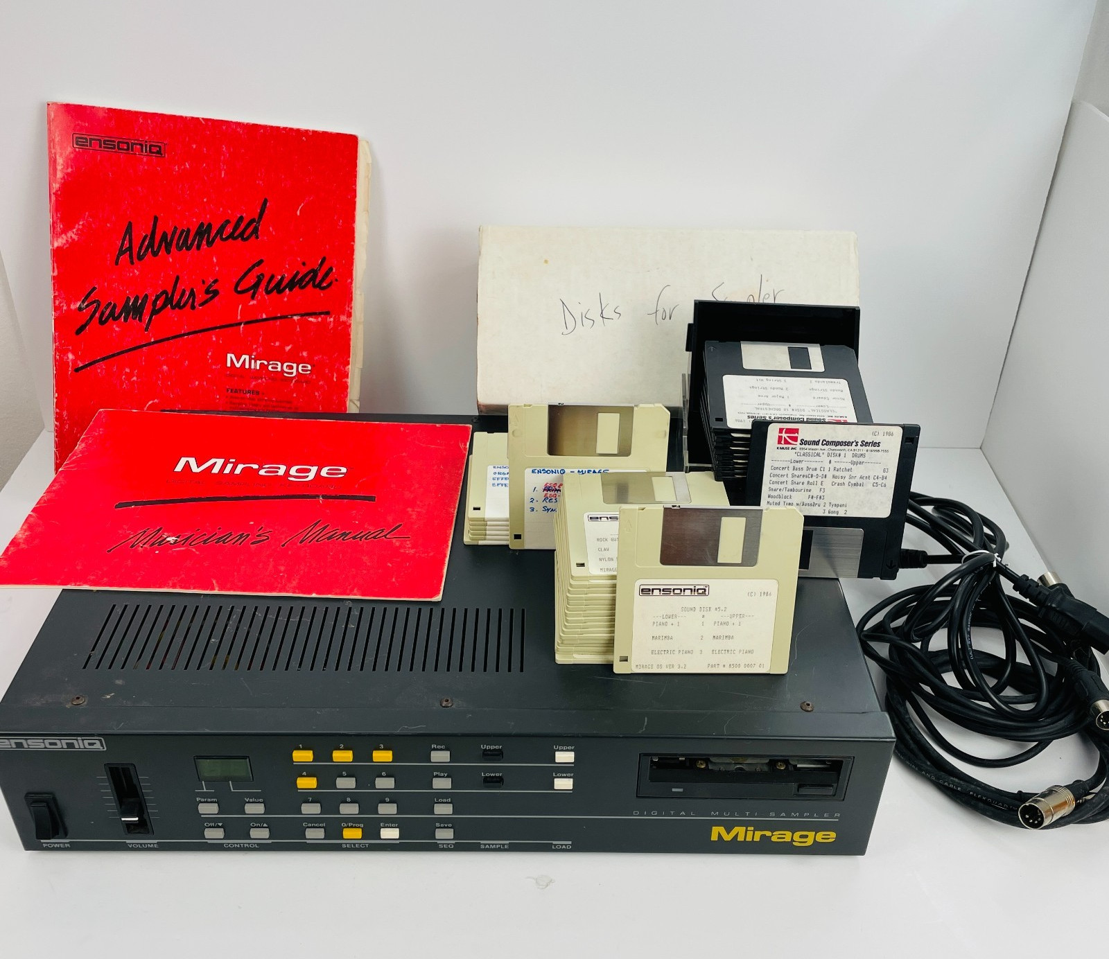 Ensoniq Mirage Digital Multi-Sampler DMS-8 +Manuals, Cords & Large Disc Library