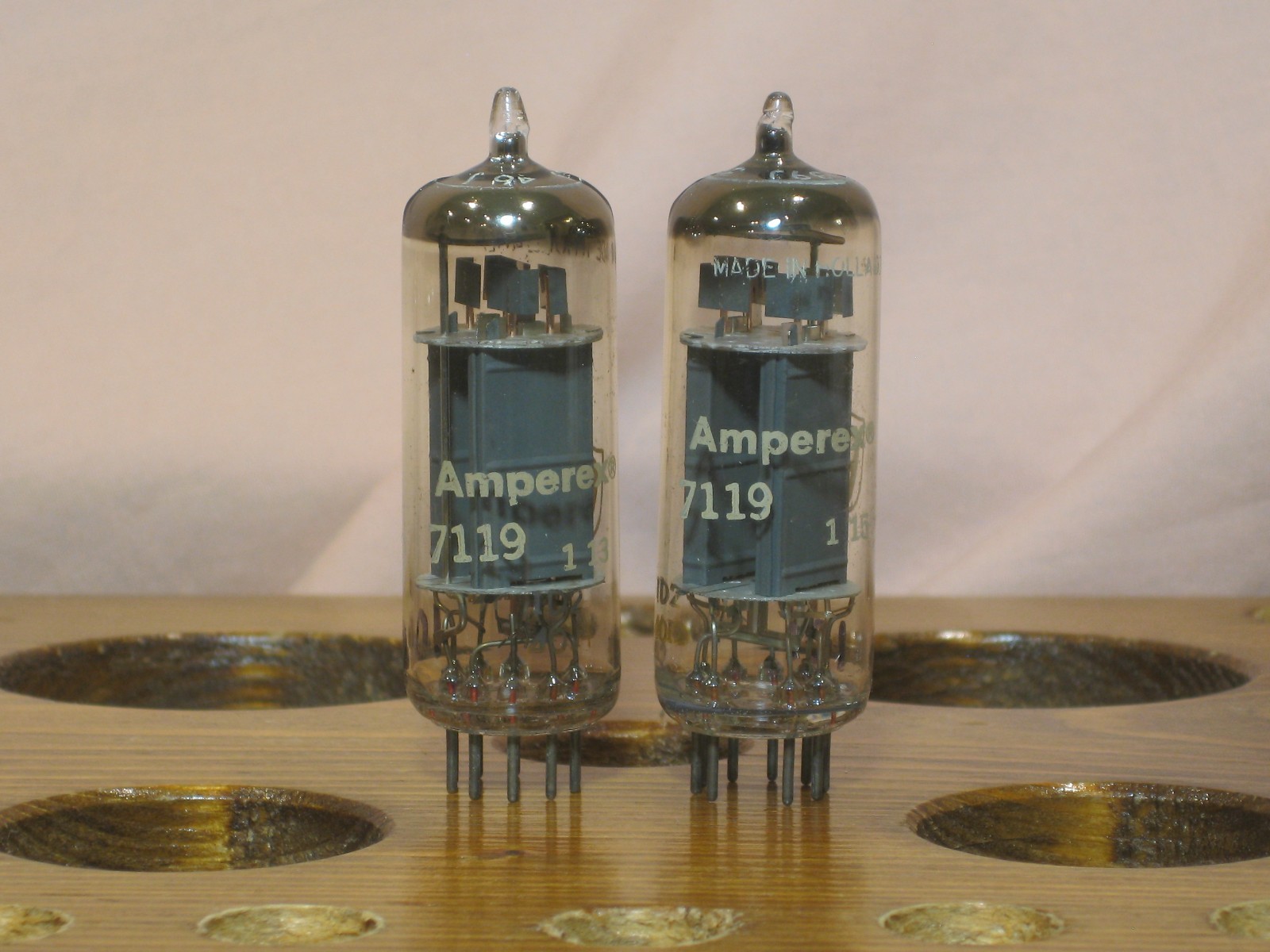 Amperex 7119 / E182CC Matching pair PQ D getter electronic tubes