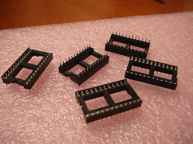 AUGAT 324-AG19DC IC Socket 24 Pin DIP Through-Hole **NEW** Qty.2