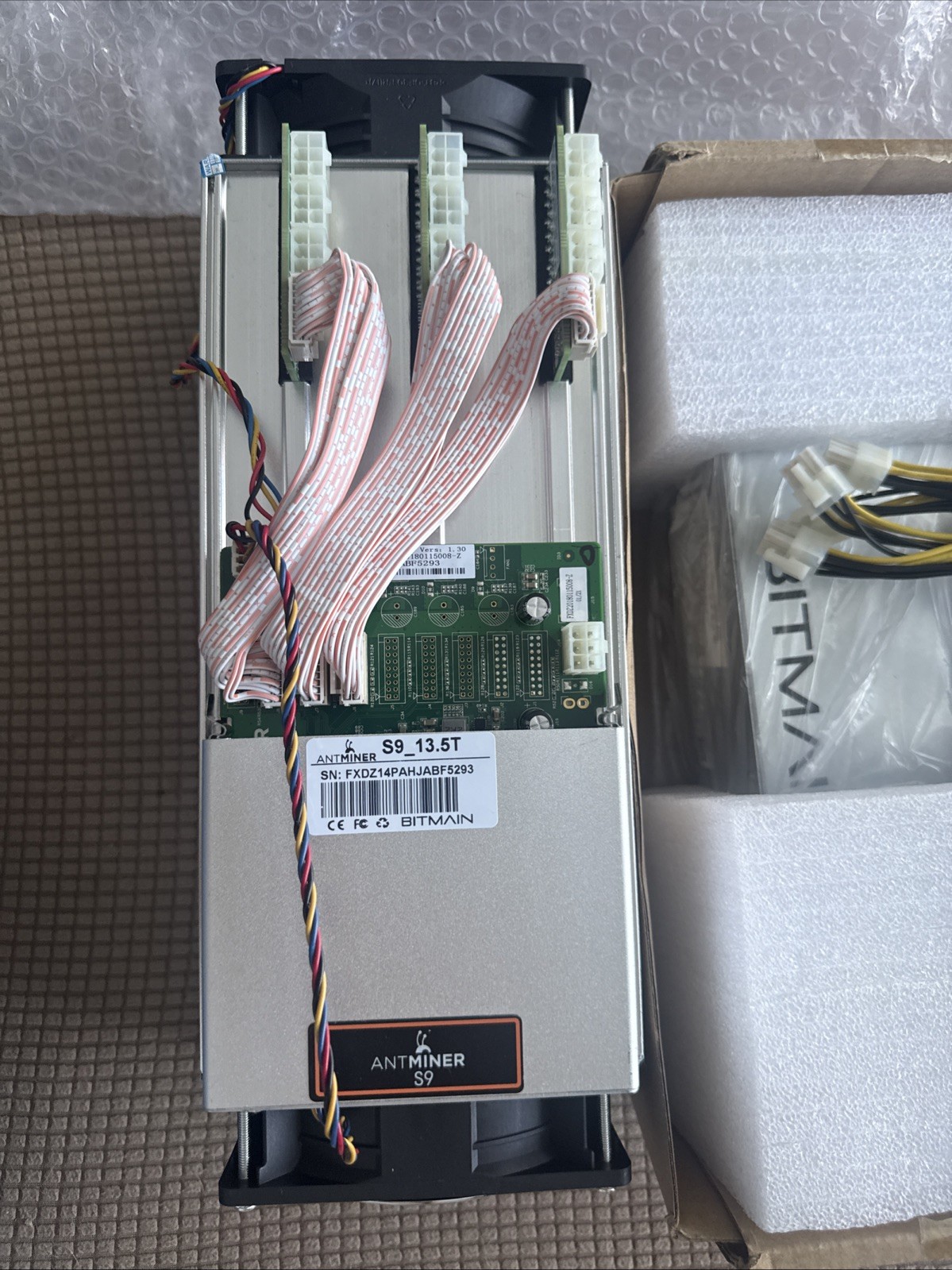 NEW! Bitmain Antminer S9 13.5T With Power Supply APW3++