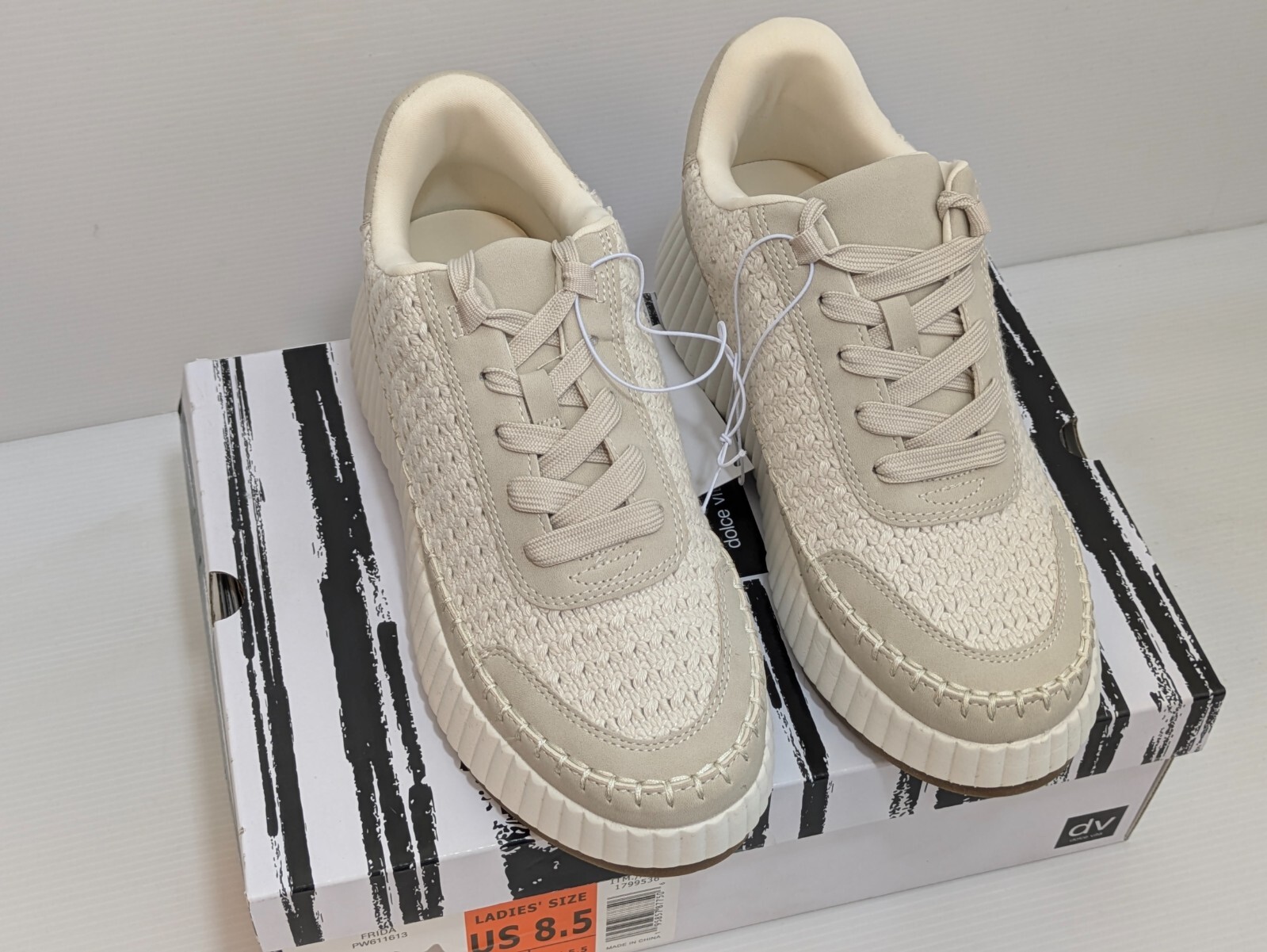 Dolce Vita Dolen Frida Lace Up Platform Sneakers Woven Shoes