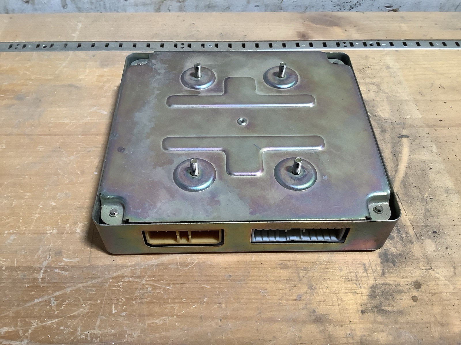 Plymouth Laser MD731302 Transmission Control Module (B-280)