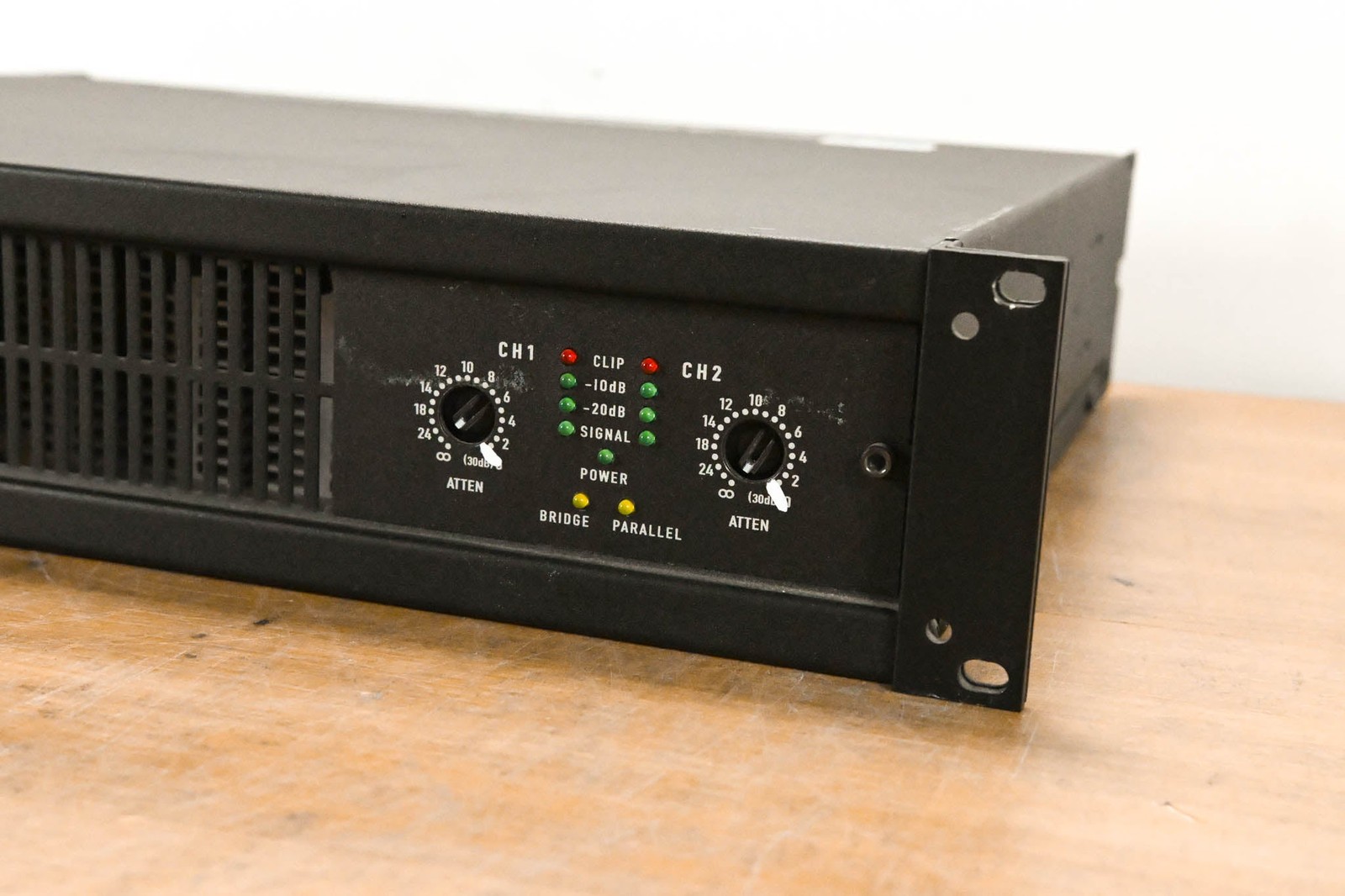 QSC CX302 2-Channel Power Amplifier CG0127J