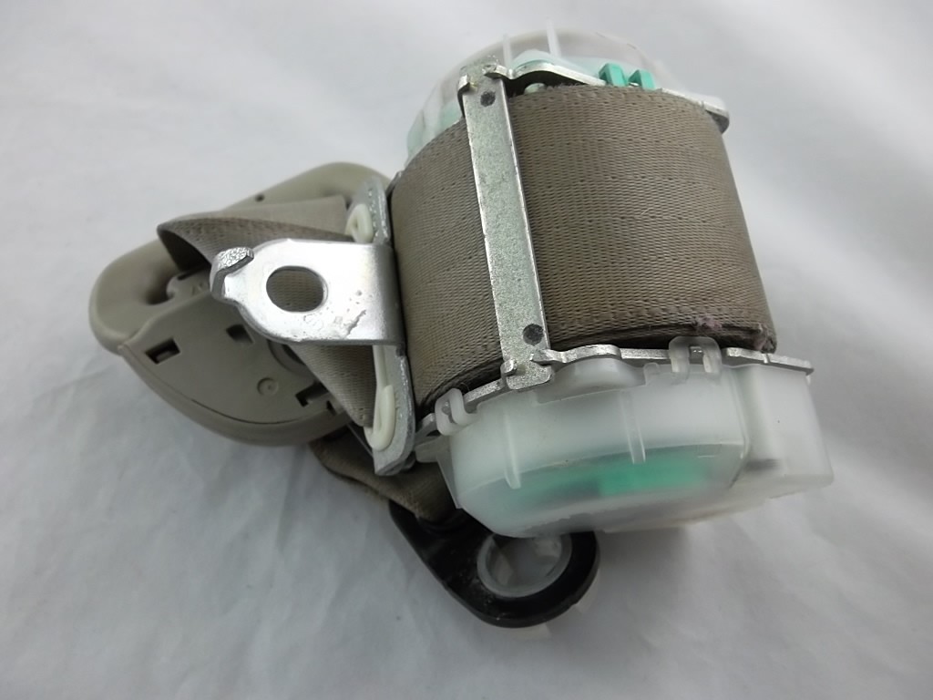 2011-2020 Toyota Sienna Seat Belt Rear Passenger 3Rd Row 73560-08030