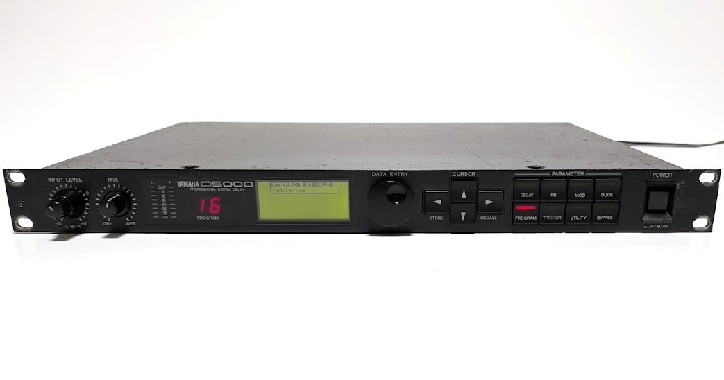 YAMAHA D5000 PROFRSSIONAL DIGITAL DELAY GUITAR EFFECT RACK MODULE