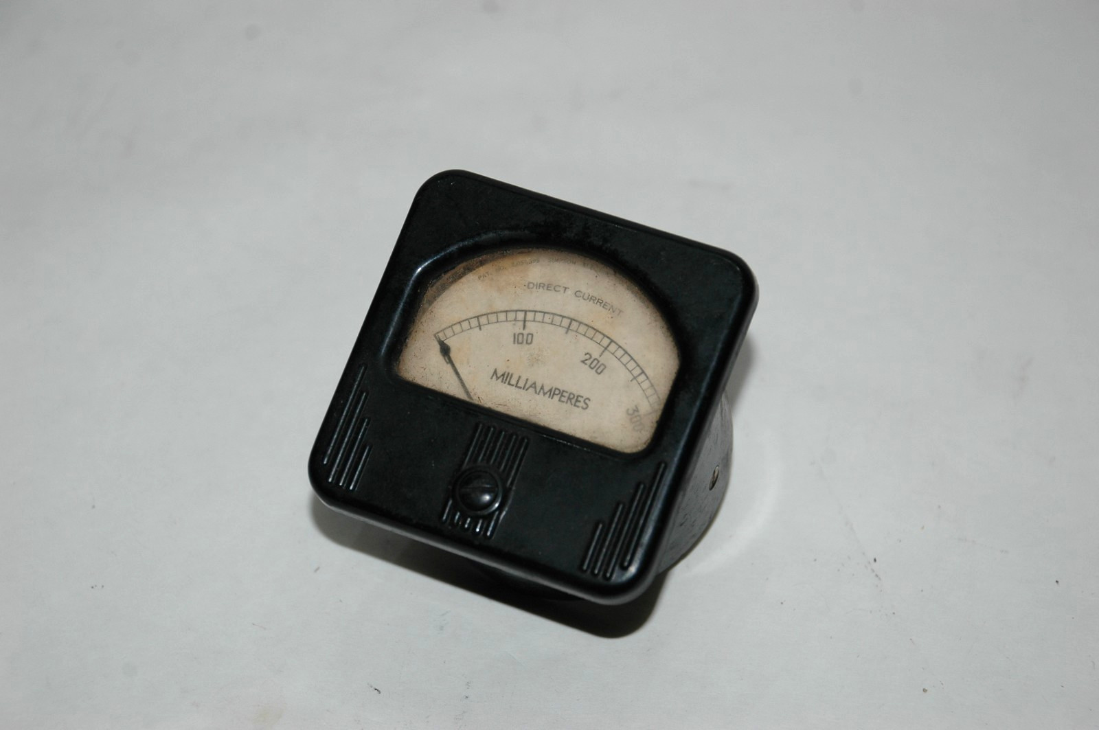 Simpson 0-300ma Meter 2-1/4" Vintage Radio Parts working  (UD2)