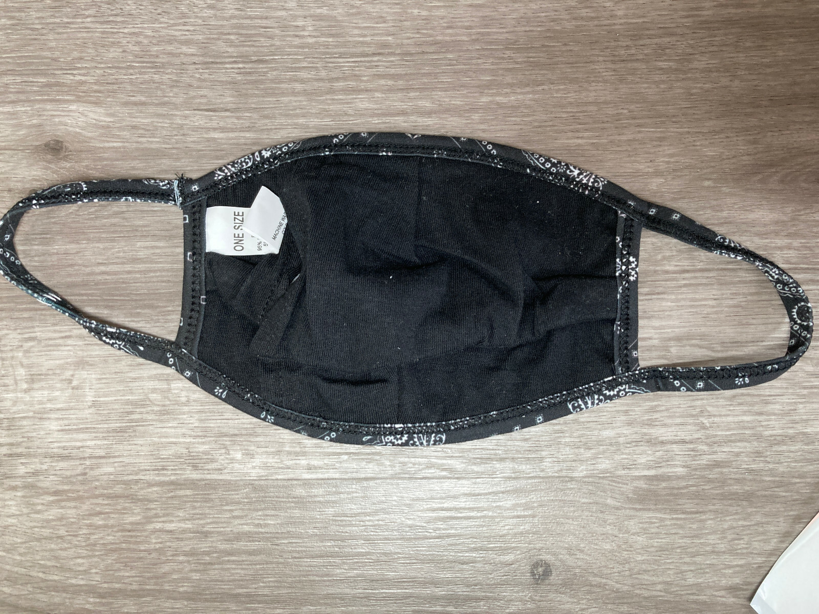 Pacsun Black Paisley Pattern Face Mask One Size New With Tags