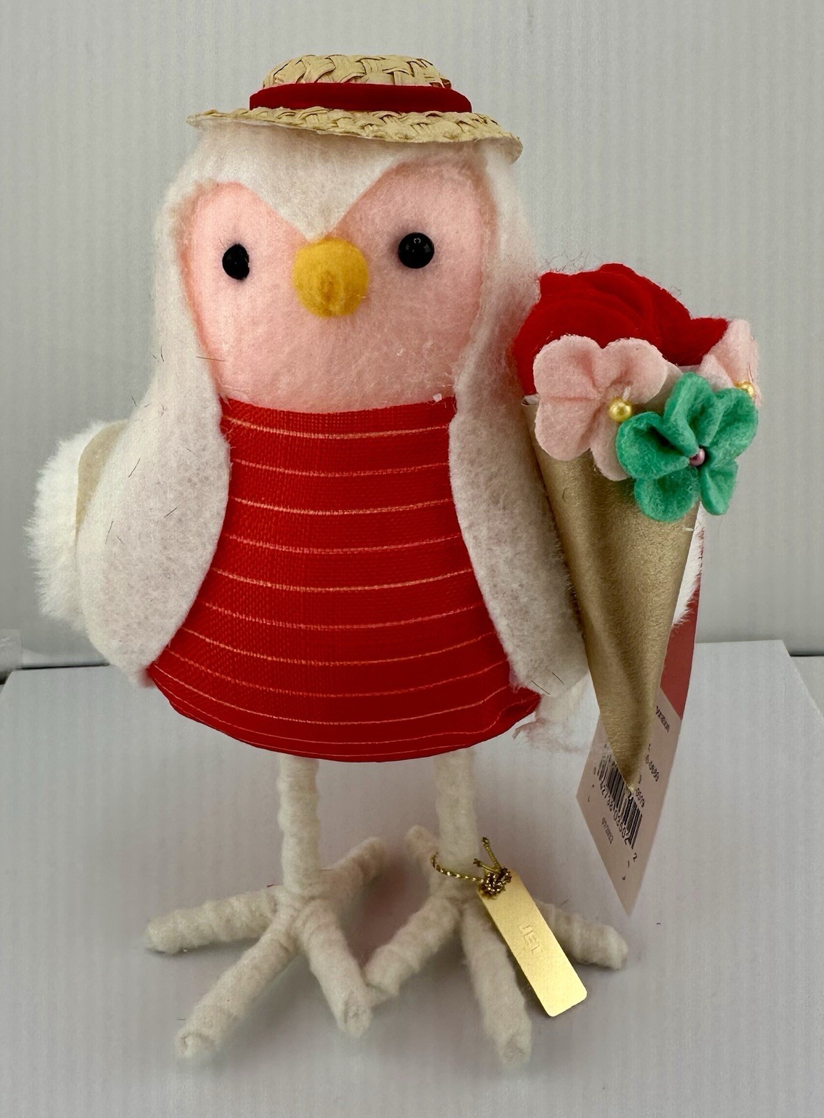 Target Spritz Valentine Featherly Friends JET 2023 Bird NEW Straw Hat