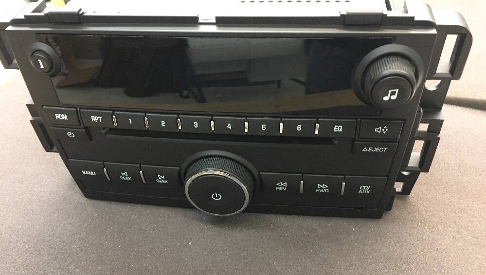 Unlocked 07-13 GMC Chevy Express Silverado TRUCK W/T CD Radio AUX 3.5 MP3 input